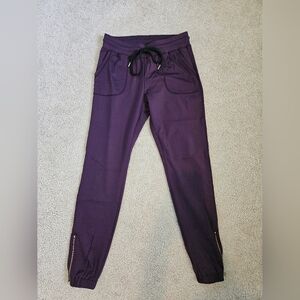 ZYIA Active Plum Peak Zipper Joggers - XXS - Like New